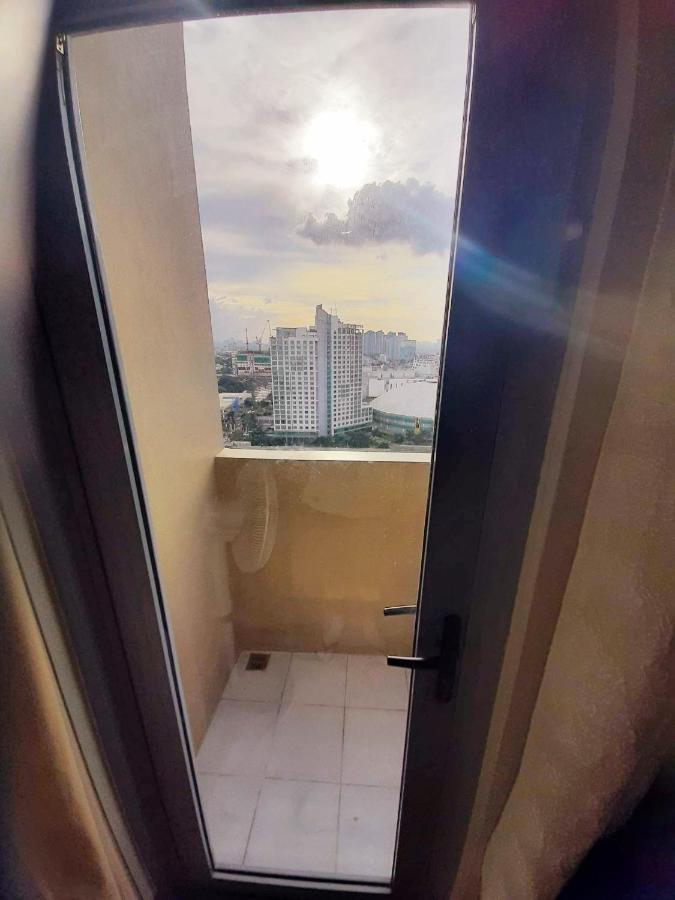 Manhattan Plaza Tower 1 Quezon City Exterior photo