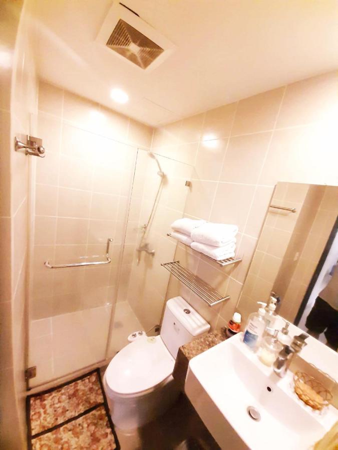 Manhattan Plaza Tower 1 Quezon City Exterior photo