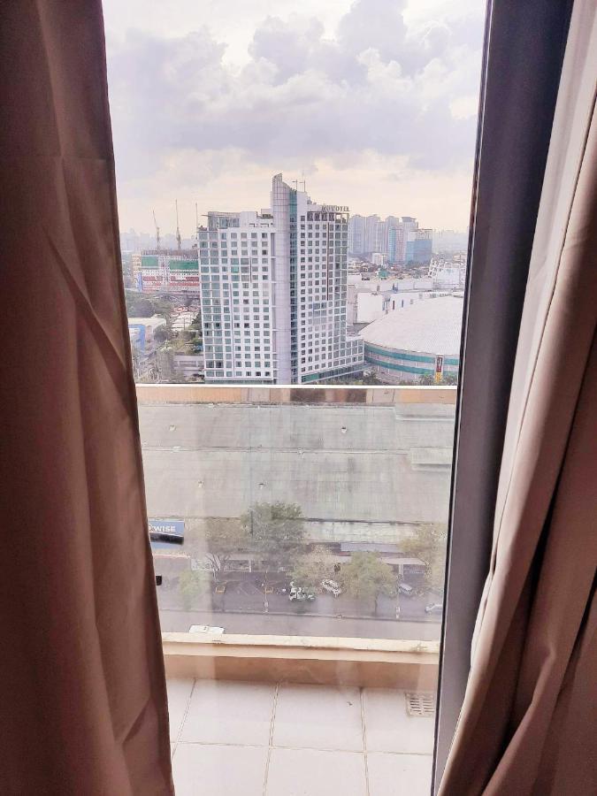 Manhattan Plaza Tower 1 Quezon City Exterior photo